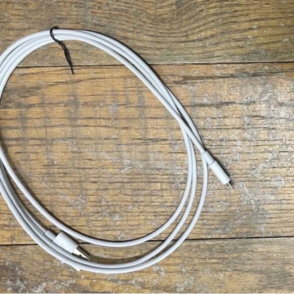 Apple Lightning to USB Sync & Charging Cable - White (6ft)